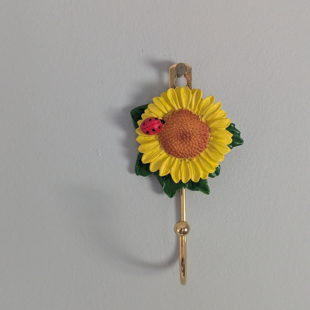 4/$25 SUNFLOWER LADYBUG VINTAGE WALL HOOK